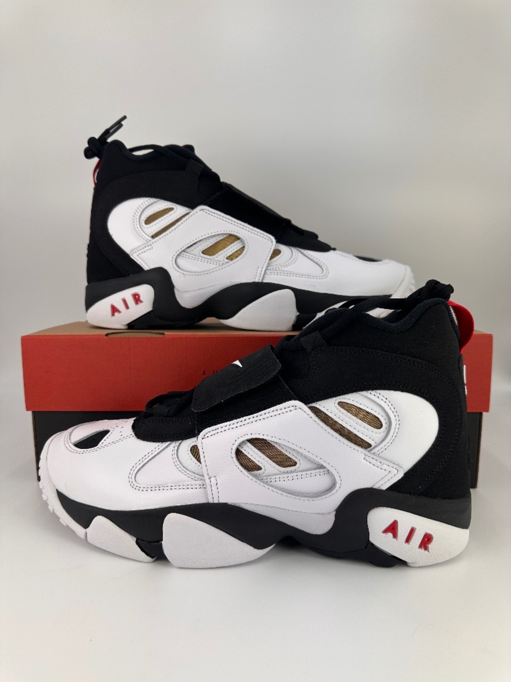 Nike Air Diamond Turf 2 49ers II7080-001 Unisex Basketball Sneakers Sz 12
